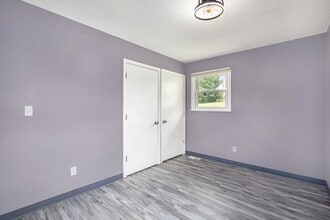 18717 E Blackhawk Trail in Independence, MO - Building Photo - Building Photo