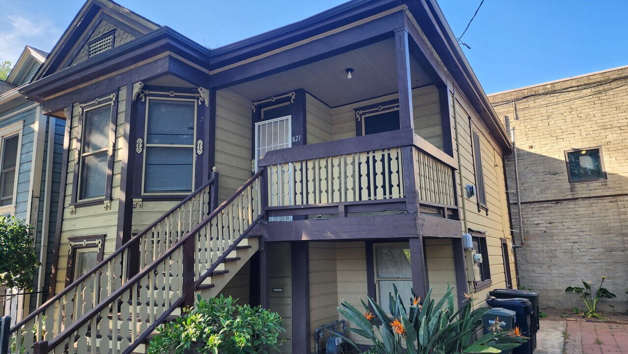 821 F St in Sacramento, CA - Building Photo