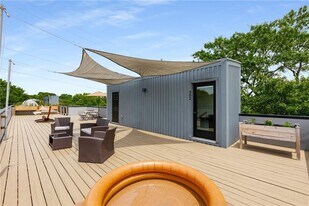 417 E College Ave in Decatur, GA - Building Photo