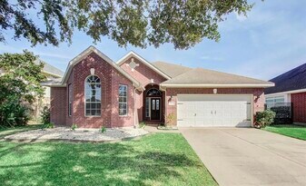 814 N Elder Grove Dr in Pearland, TX - Building Photo