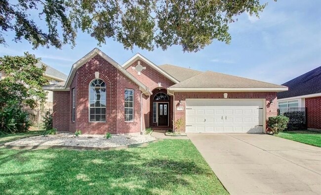 property at 814 N Elder Grove Dr