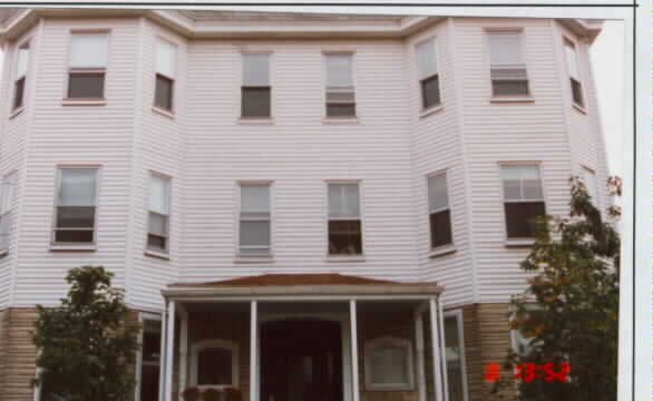 75 Central St in Somerville, MA - Building Photo