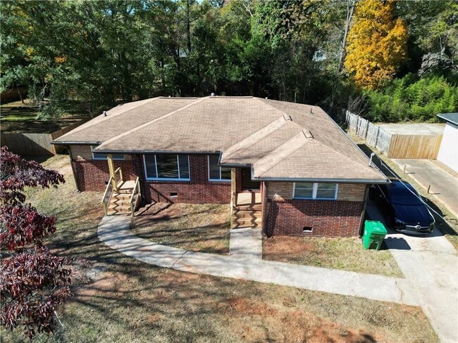 property at 2041 Nettie Ct