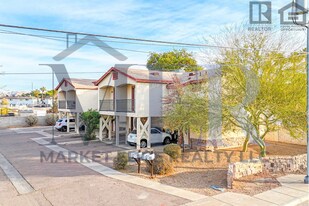 2614 E Monte Vista Rd in Phoenix, AZ - Building Photo