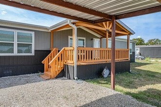 1166 Hayes Rd in Sherman, TX - Building Photo - Building Photo