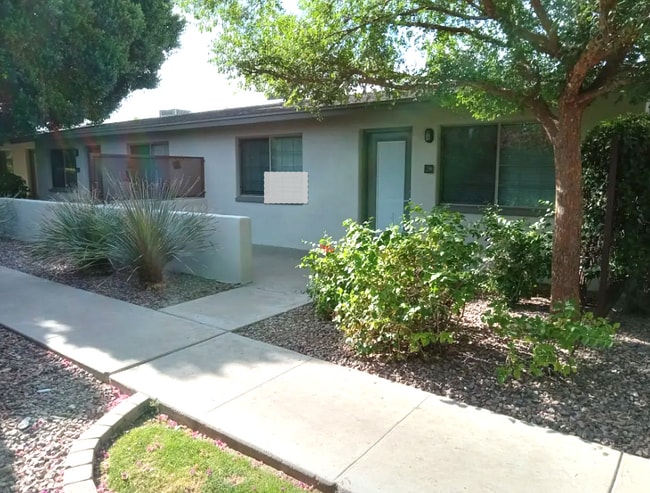 1850 E Maryland Ave, Unit 1850 E Maryland Ave #29 in Phoenix, AZ - Building Photo - Building Photo