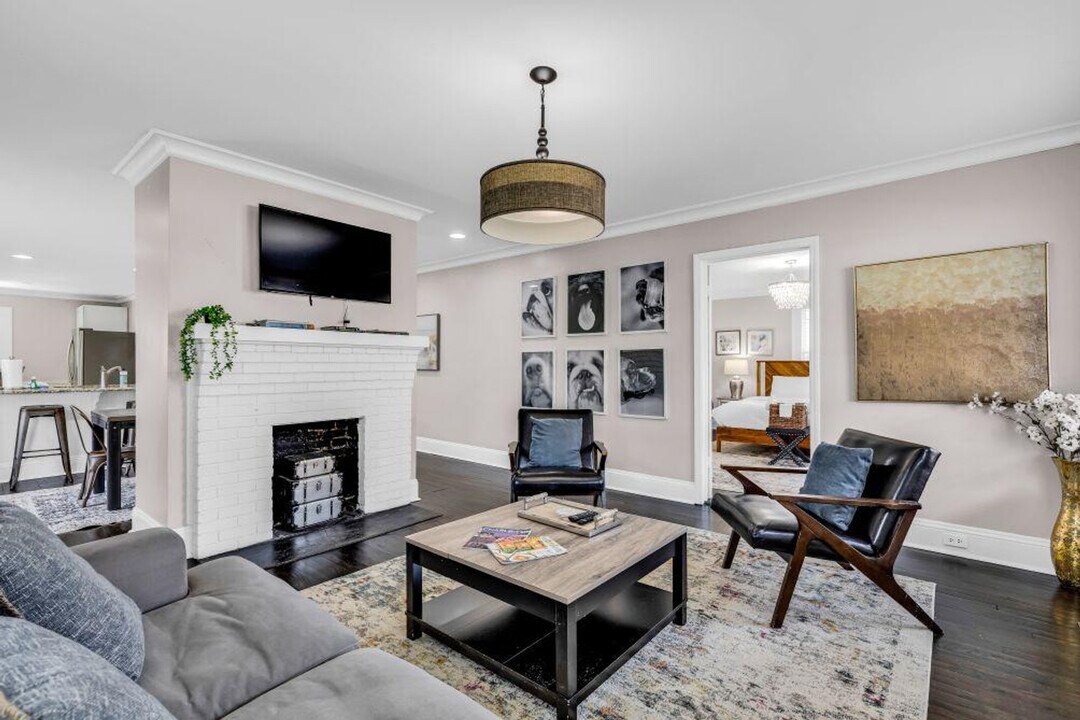 822 Parkwood Ave in Charlotte, NC - Building Photo