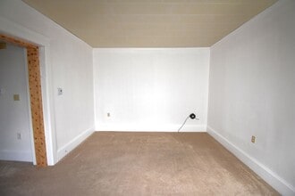 509-511 Burke St in Jersey Shore, PA - Foto de edificio - Building Photo