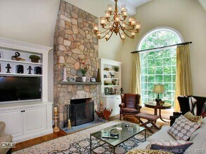 20 Grassy Plains Rd in Westport, CT - Building Photo - Building Photo