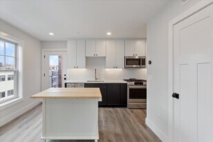 10 Geneva St, Unit #7 in Boston, MA - Building Photo