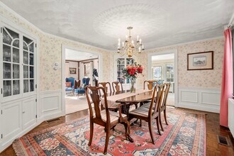 58 Country Club Rd in Newton, MA - Building Photo - Building Photo