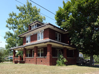 867 Haywood Rd in Asheville, NC - Foto de edificio - Building Photo