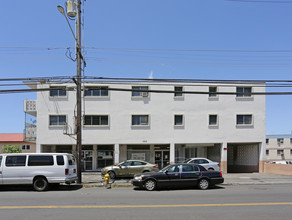 1315 N School St in Honolulu, HI - Foto de edificio - Building Photo