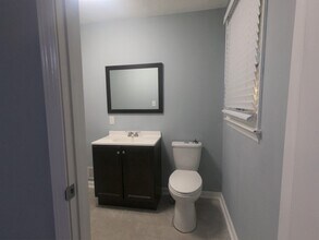 2409 Boiling Springs Rd in Boiling Springs, SC - Foto de edificio - Building Photo