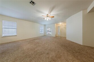 1106 Fossil Cove in Round Rock, TX - Building Photo - Building Photo