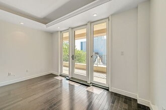 30-11 21st St in Queens, NY - Building Photo - Building Photo