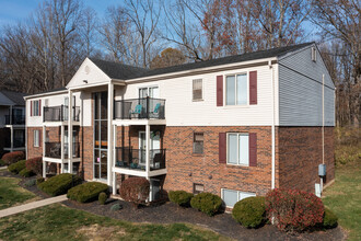 Valley Brook Apartments in Milford, OH - Foto de edificio - Building Photo