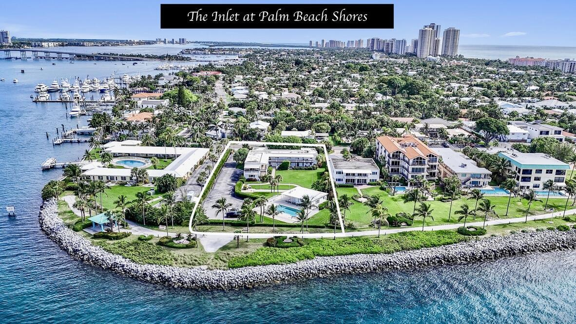 320 Inlet Way in Palm Beach Shores, FL - Building Photo