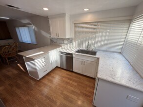 4635 Cobb Dr in San Diego, CA - Building Photo - Building Photo