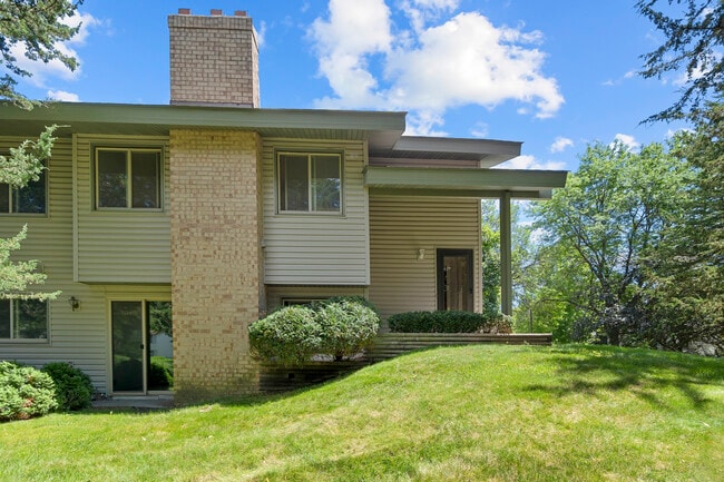 property at 9774 Dorset Ln