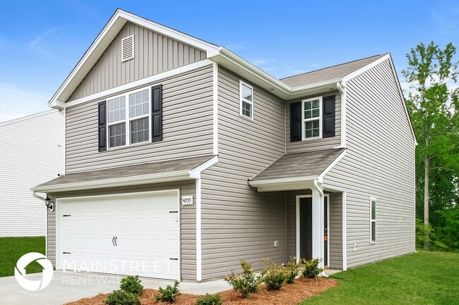 4055 Meredith Woods Ln in Winston-Salem, NC - Foto de edificio - Building Photo