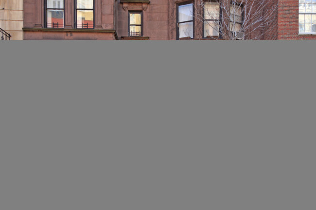 28 E 92nd St in New York, NY - Building Photo - Building Photo