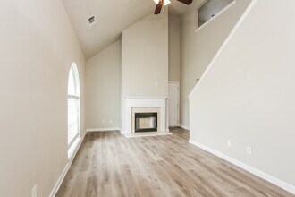 5660 Black Berry Row in Ellenwood, GA - Building Photo - Building Photo