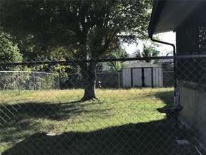 10618 S 228th Ln in Boca Raton, FL - Building Photo - Building Photo