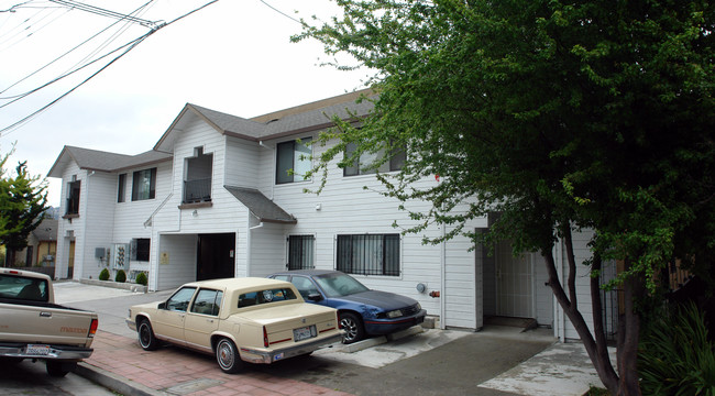 5220 Fresno Ave in Richmond, CA - Foto de edificio - Building Photo