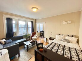 1641 Commonwealth Ave, Unit 11 in Boston, MA - Building Photo