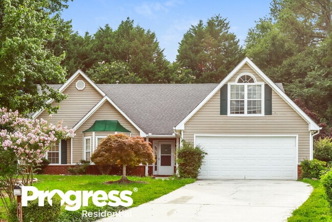 property at 2715 Tradd Ct
