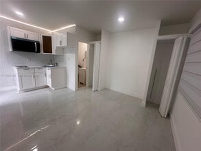 20625 Jacaranda Rd in Cutler Bay, FL - Building Photo - Building Photo