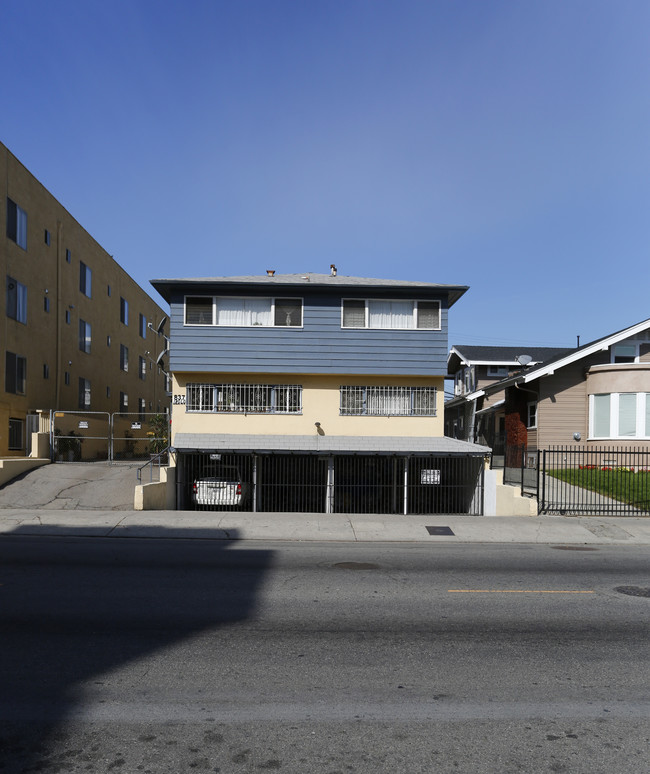 837 Irolo St in Los Angeles, CA - Foto de edificio - Building Photo