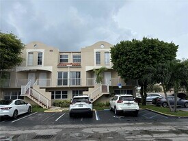 650 NW 86th Pl in Miami, FL - Building Photo