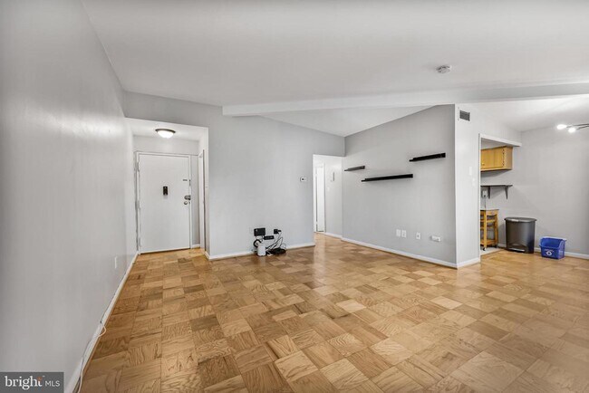 10300 Rockville Pike in Rockville, MD - Building Photo - Building Photo