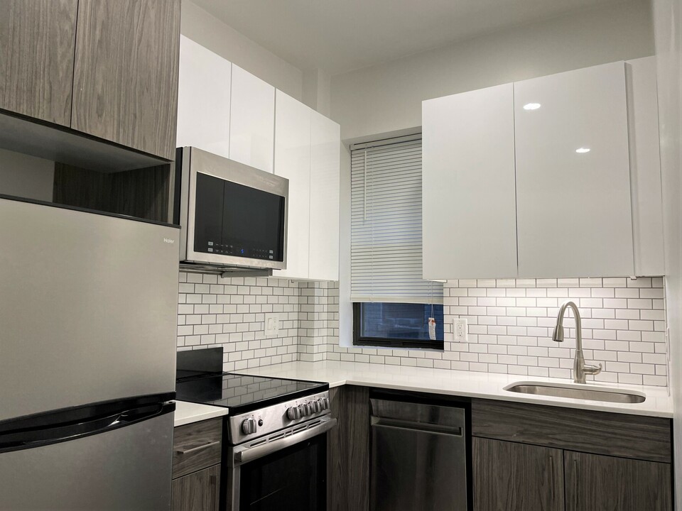 11 Peterborough St, Unit 5 in Boston, MA - Foto de edificio