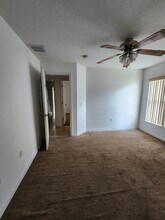 1007 Deddington Pl in Kissimmee, FL - Foto de edificio - Building Photo