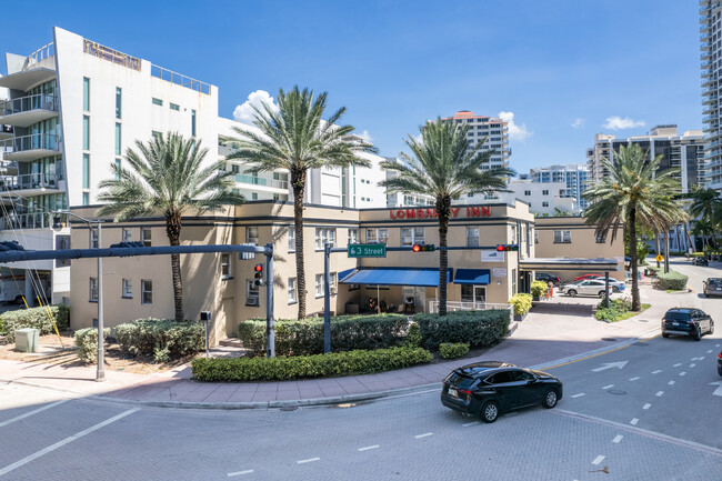 Lombardy Inn in Miami Beach, FL - Foto de edificio - Primary Photo