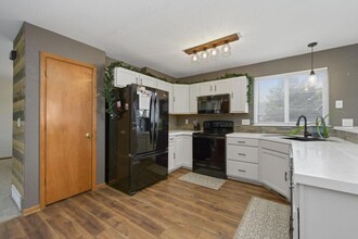 611 Lavastone Ave in Loveland, CO - Building Photo - Building Photo