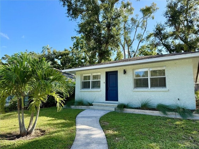 property at 1802 Cocoanut Ave