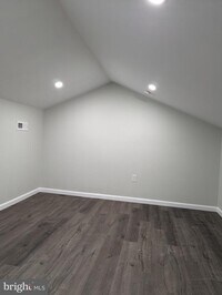 6110 Tulip St photo'