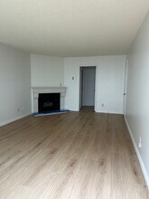 1325 Wellesley Ave, Unit Wellesley #102 in Los Angeles, CA - Building Photo - Building Photo