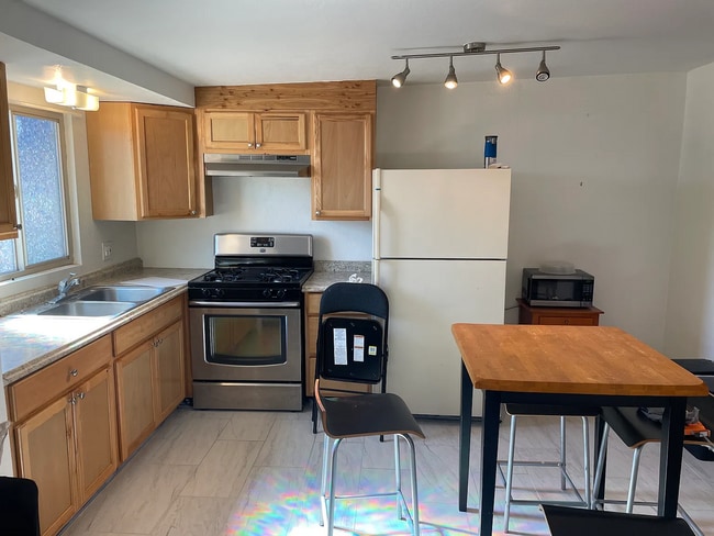 902 E Prince Rd, Unit 0