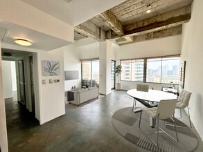 10501 Wilshire Blvd, Unit 2304 in Los Angeles, CA - Building Photo - Building Photo
