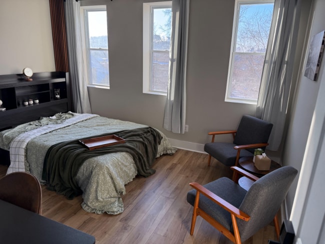 property at 1618 E Biddle St