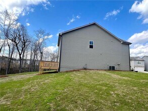 114 Auburn Xing Wy in Auburn, GA - Foto de edificio - Building Photo