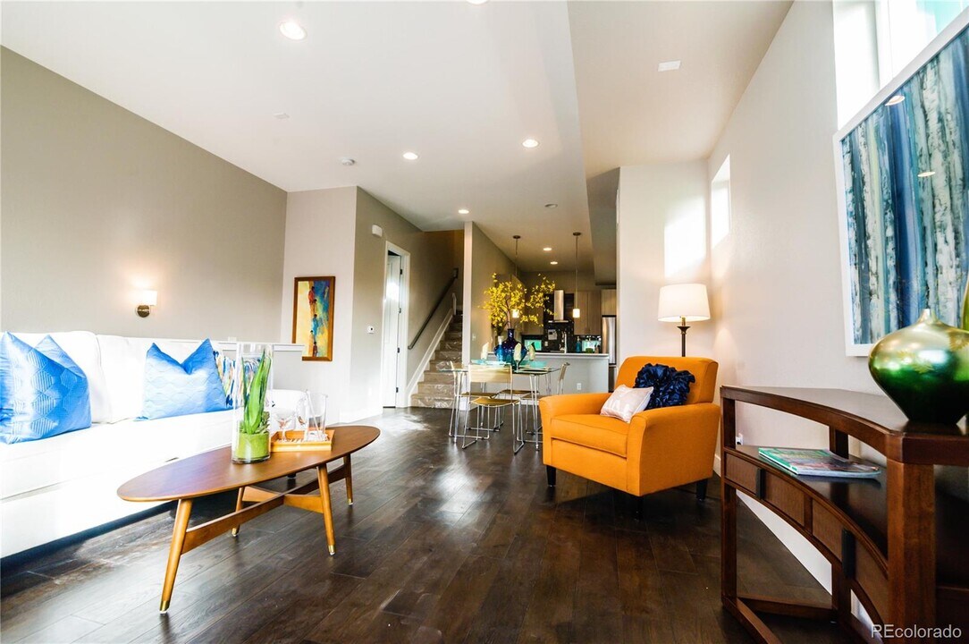 2213 Eliot St in Denver, CO - Building Photo