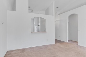 29 Big Bear Ln in Palm Coast, FL - Building Photo - Building Photo