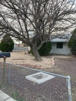4631 Chetwood Ln SW in Albuquerque, NM - Building Photo