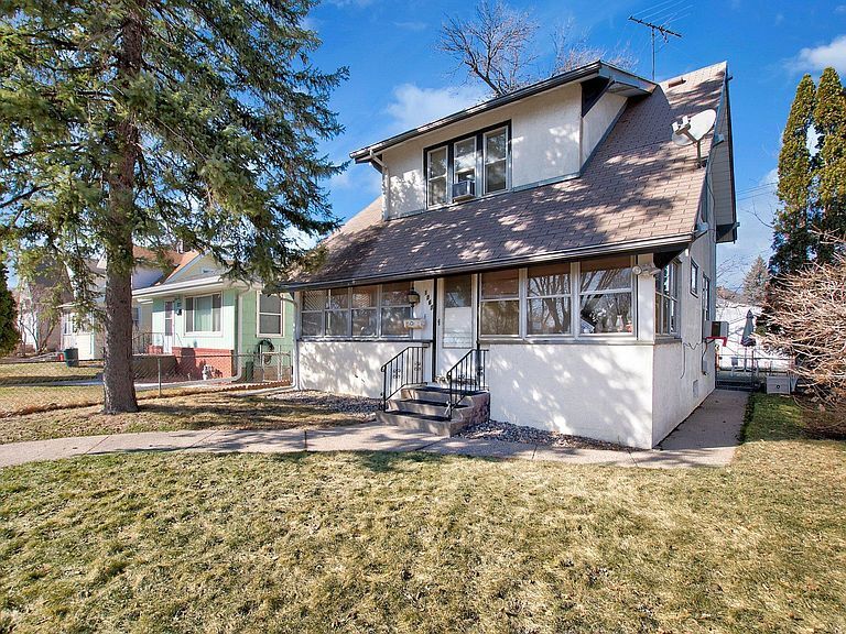 1267 Hewitt Ave in St. Paul, MN - Building Photo